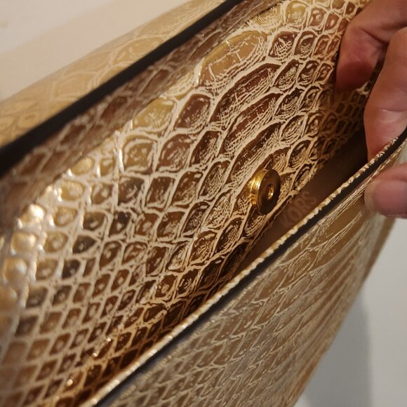 NWT "MICHAEL KORS" TINA LEATHER SHOULDER FLAP BAG - Picture 6 of 11